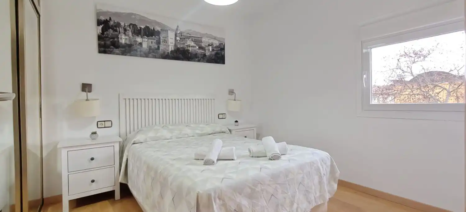 Bedroom of Flat for rent in Granada  with Terrace