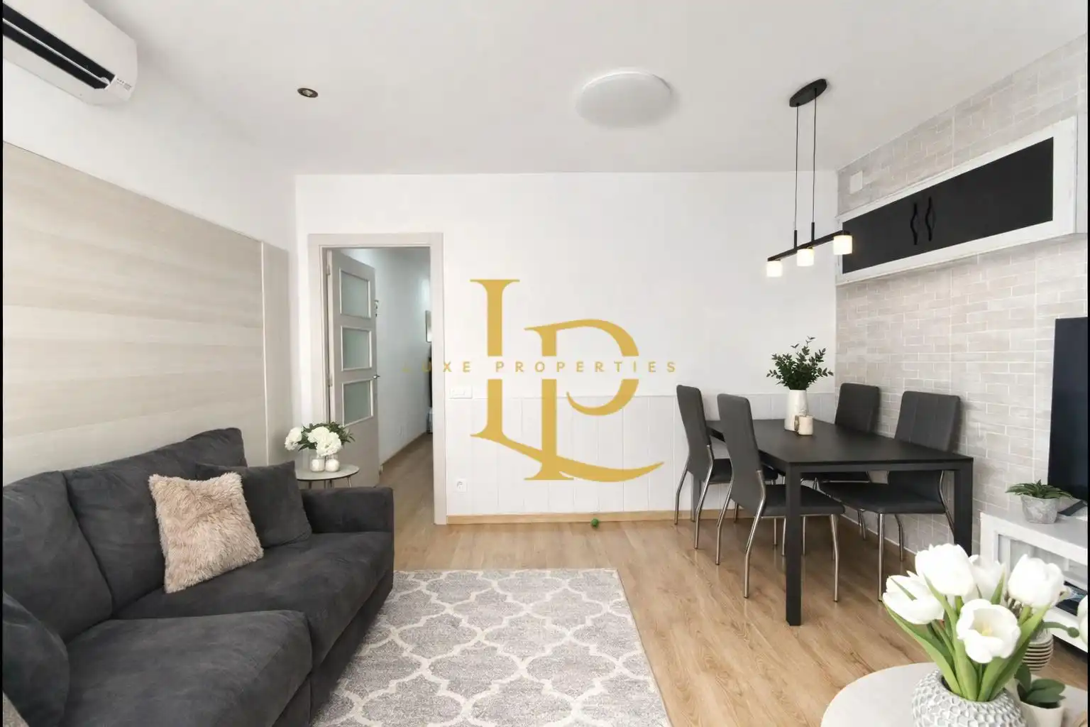 Sala de estar de Casa o chalet en venta en Sabadell con Aire acondicionado, Parquet y Terraza