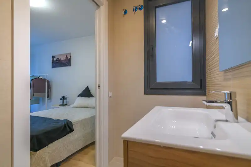Àtic d'obra nova amb terrassa en venda a Centre, imagen 17