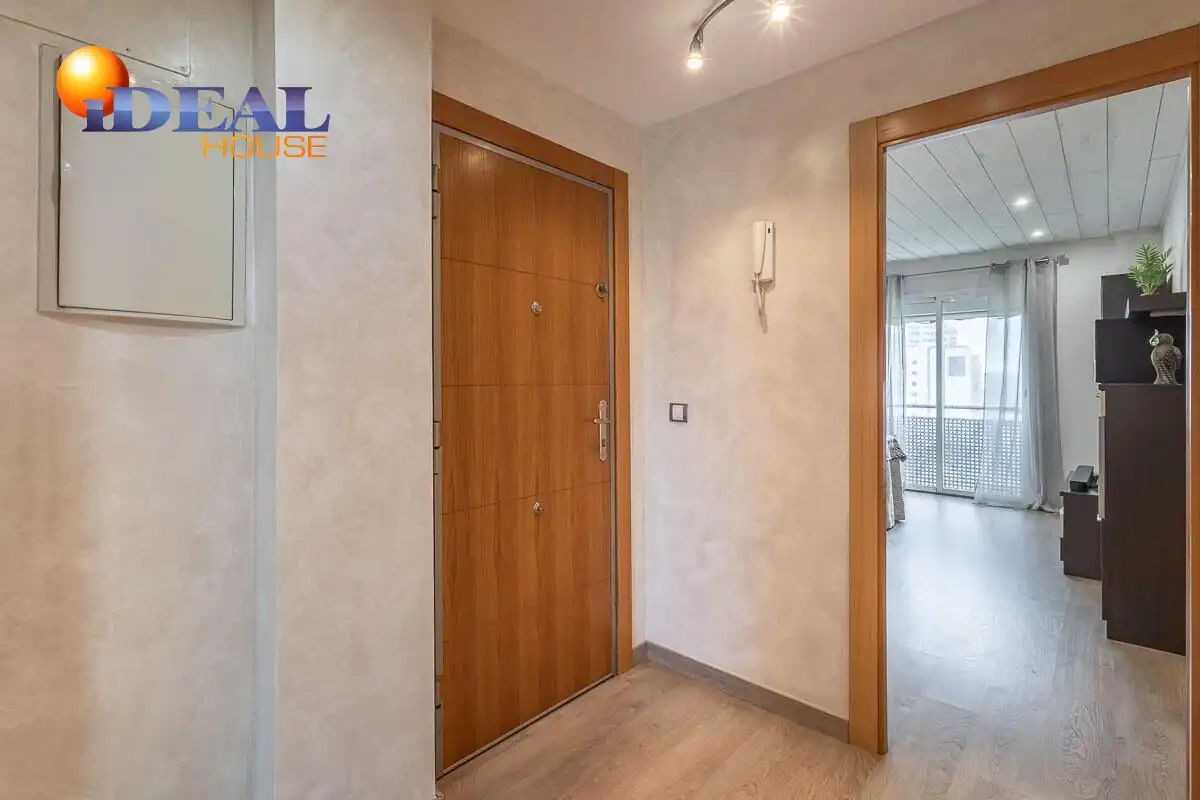 Flat for sale in Granada