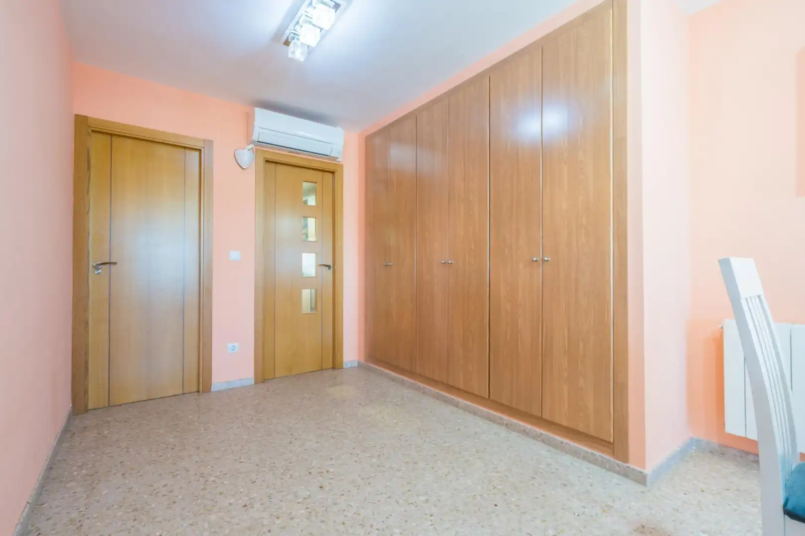Flat for sale in La Pobla de Vallbona  with Air Conditioner, Heating and Terrace