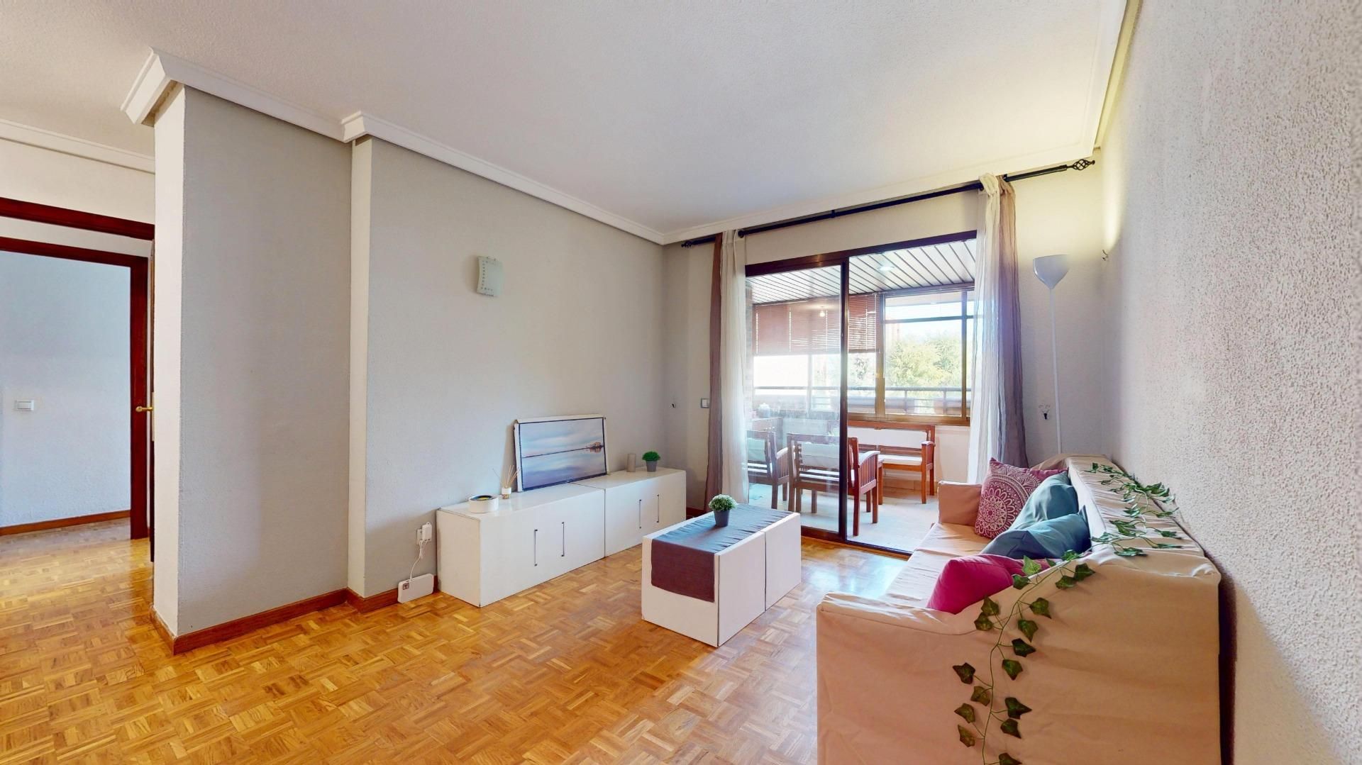 Pis en venda a Calle de Antonio Mairena, Palomeras Sureste