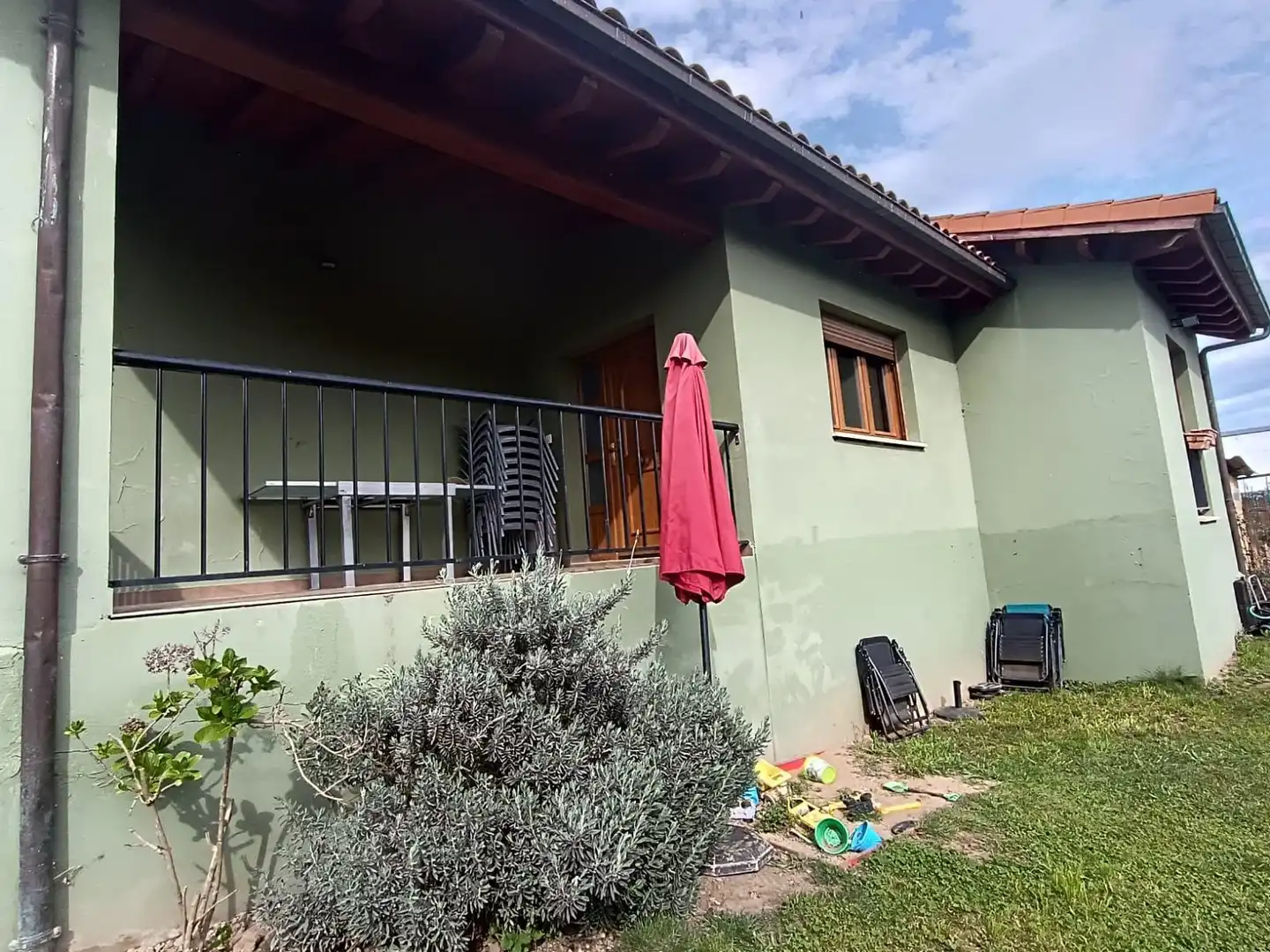 Exterior view of Houses for sale in Villaviciosa  with Heating, Storage room and Furnished