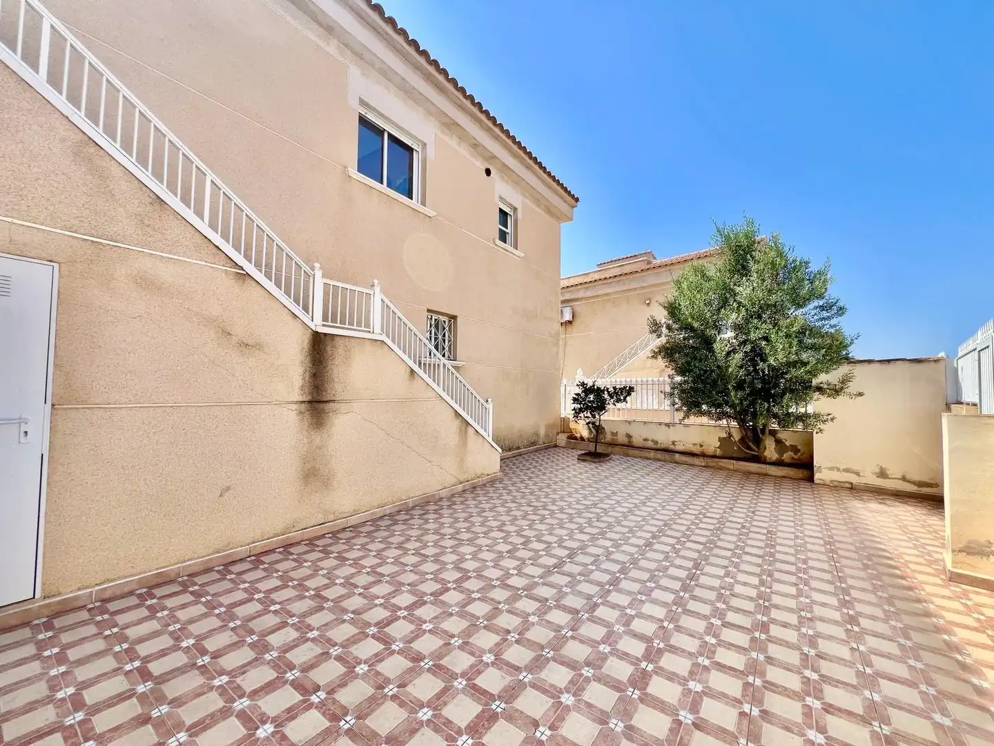 Vista exterior de Casa o chalet en venta en Torrevieja con Jardín privado, Terraza y Trastero