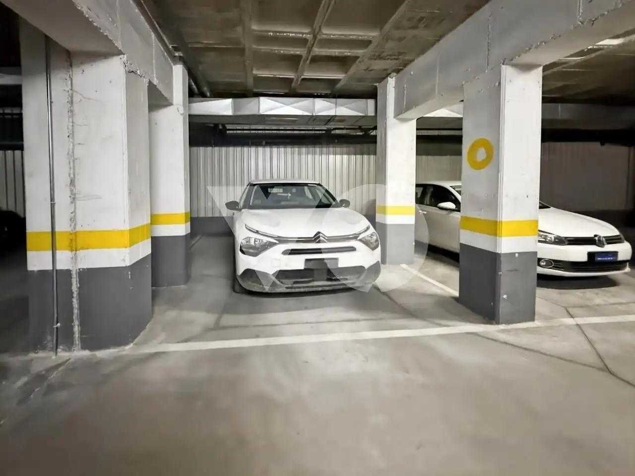 Parking de Piso en venta en Madrid con Calefacción, Parquet y Terraza