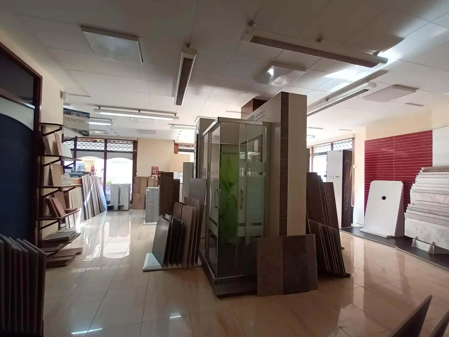 Local comercial de lloguer a Barri Antic
