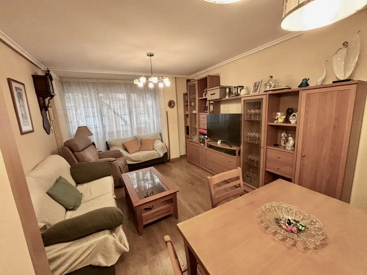 Sala de estar de Piso en venta en  Zaragoza Capital con Aire acondicionado, Calefacción y Trastero