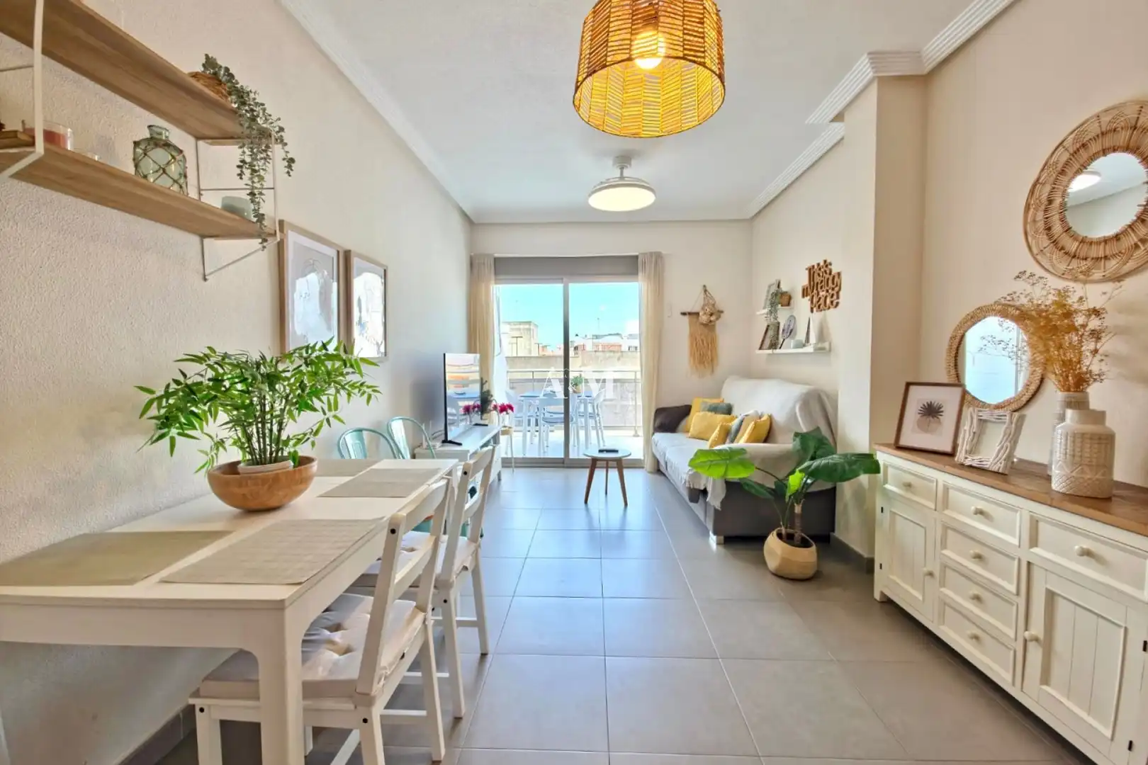 Sala de estar de Piso de alquiler en Guardamar del Segura con Aire acondicionado, Calefacción y Terraza