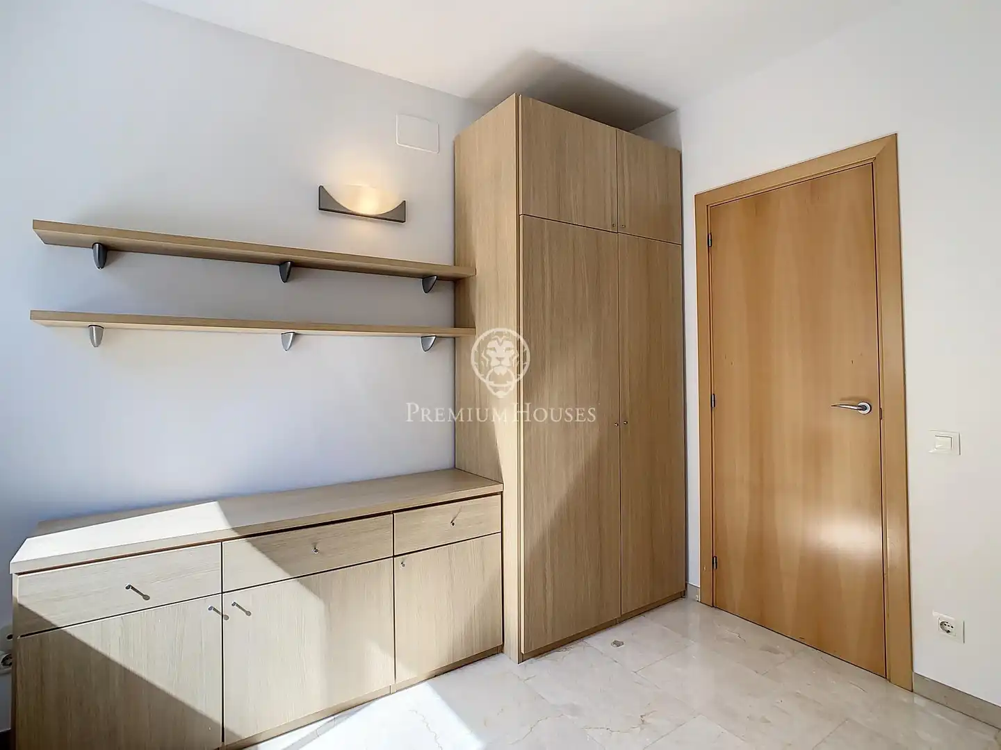 Habitación de Casa adosada en venta en Arenys de Munt con Aire acondicionado, Calefacción y Jardín privado