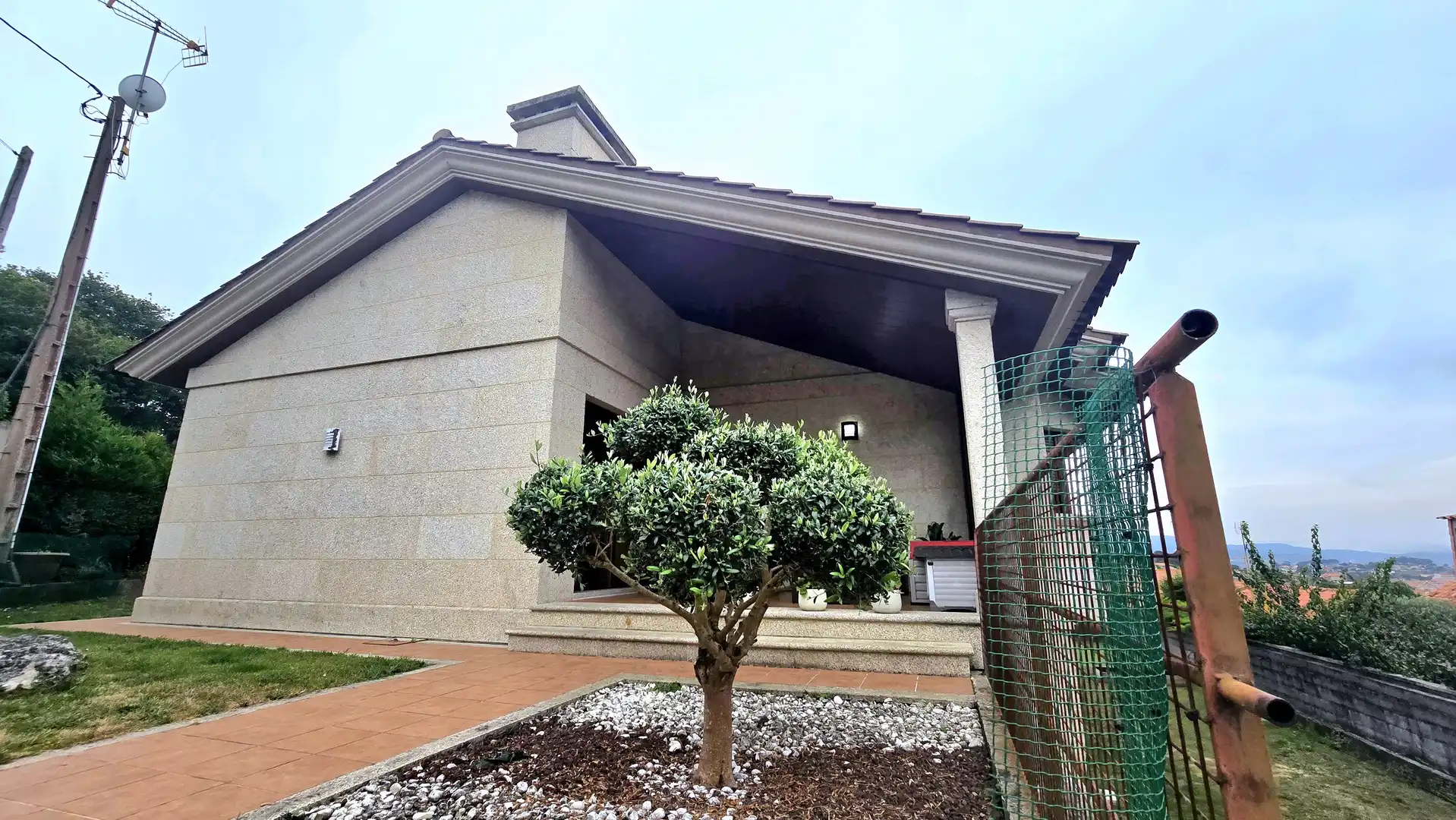 Vista exterior de Casa o chalet en venta en Soutomaior con Calefacción