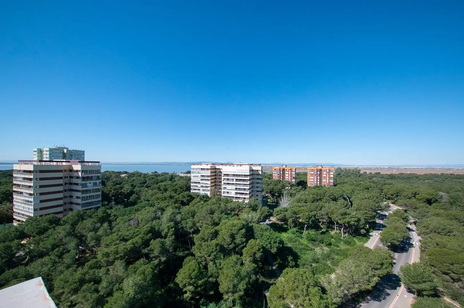 Exterior view of Ground floor for sale in Valencia  with Air Conditioner, Heating and Alarm