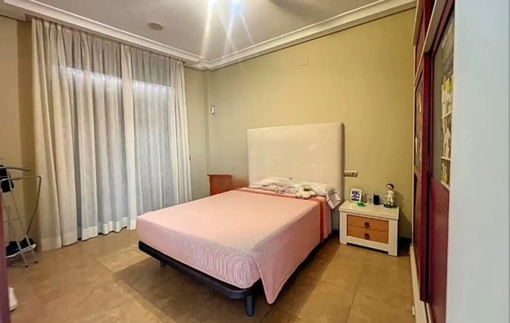 Dormitori de Casa adosada en venda en Lucena amb Traster i Piscina