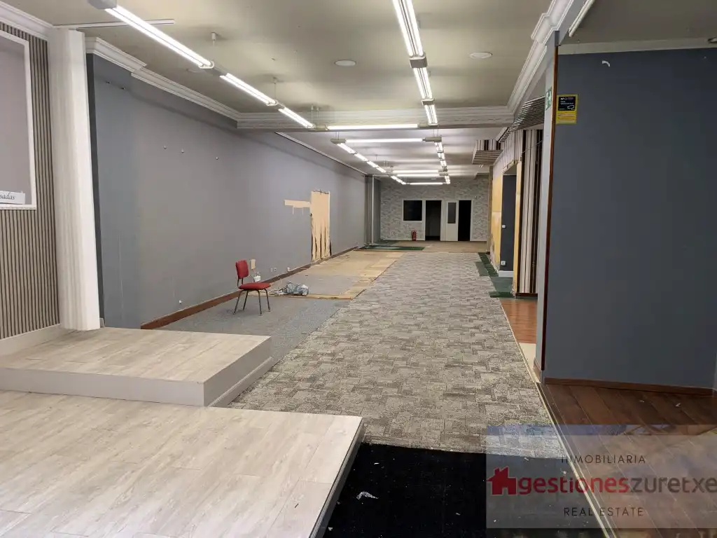 Local comercial en venta en Calle Perez Galdos, imagen 2