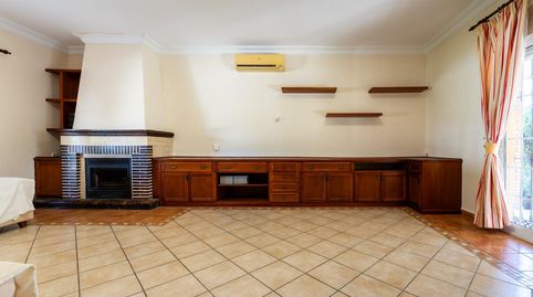 Foto 4 de Casa o xalet en venda a Calle de Los Tulipanes, Palomares del Río, Sevilla