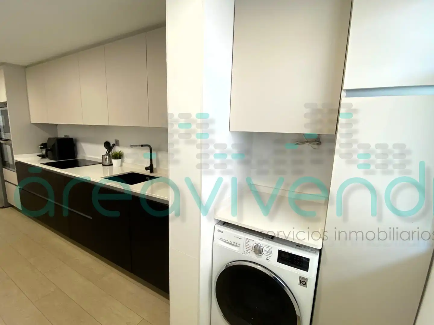 Kitchen of Duplexes for sale in Castellón de la Plana / Castelló de la Plana  with Air Conditioner, Terrace and Storage room