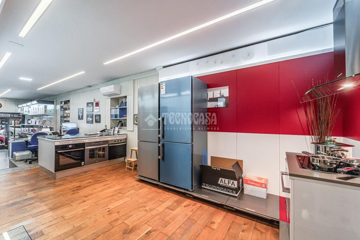 Kitchen of Premises for sale in  Madrid Capital