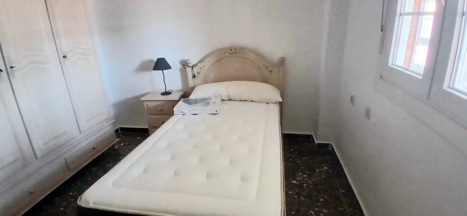 Bedroom of Flat for rent in Almería  with Air Conditioner, Terrace and Furnished