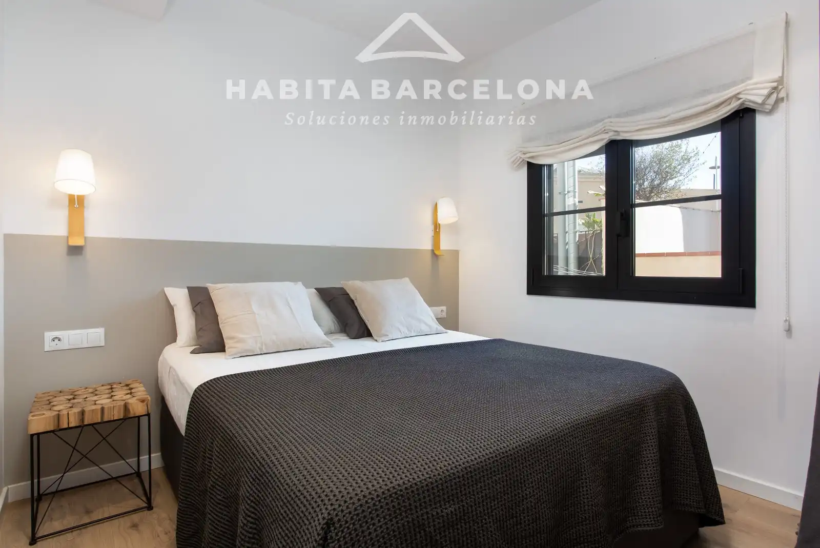 Habitación de Ático en venta en Barcelona con Aire acondicionado, Calefacción y Terraza