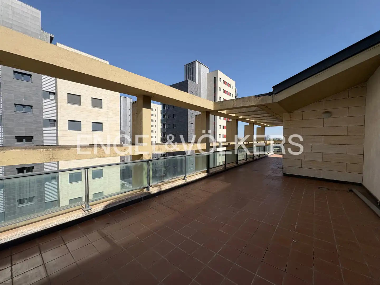 Terrace of Attic for rent in Sevilla  with Air Conditioner, Heating and Private garden