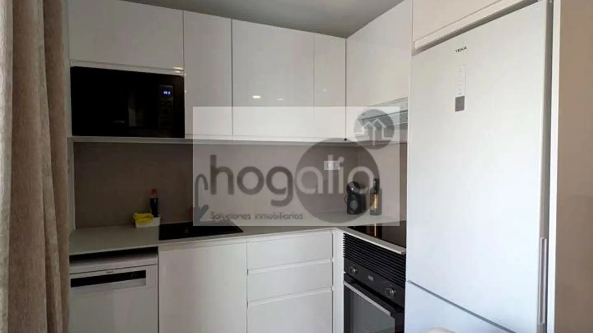 Cocina de Piso de alquiler en  Sevilla Capital con Aire acondicionado, Terraza y Trastero