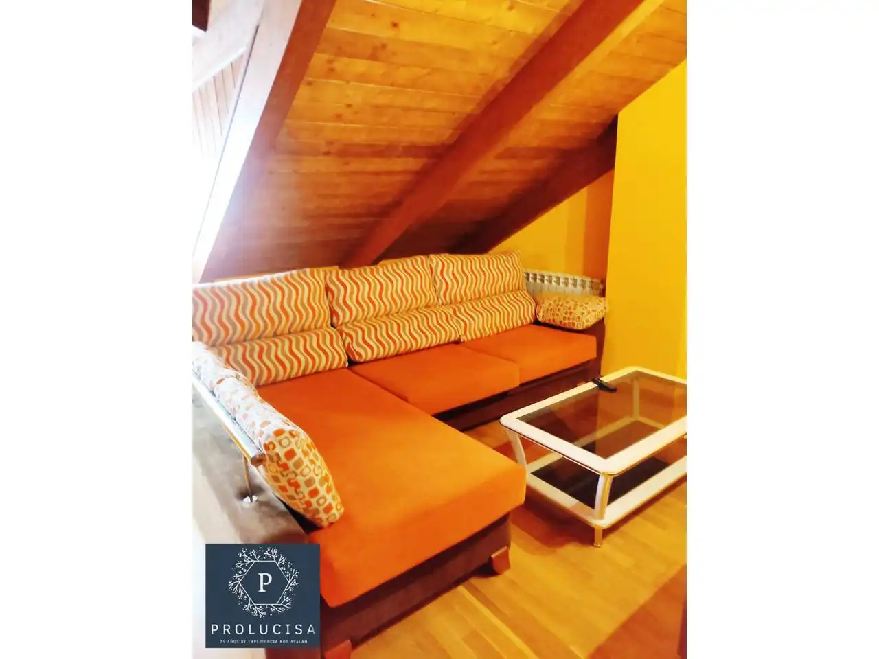 Living room of Detached homes for sale in Fuenlabrada  with Air Conditioner, Heating and Terrace