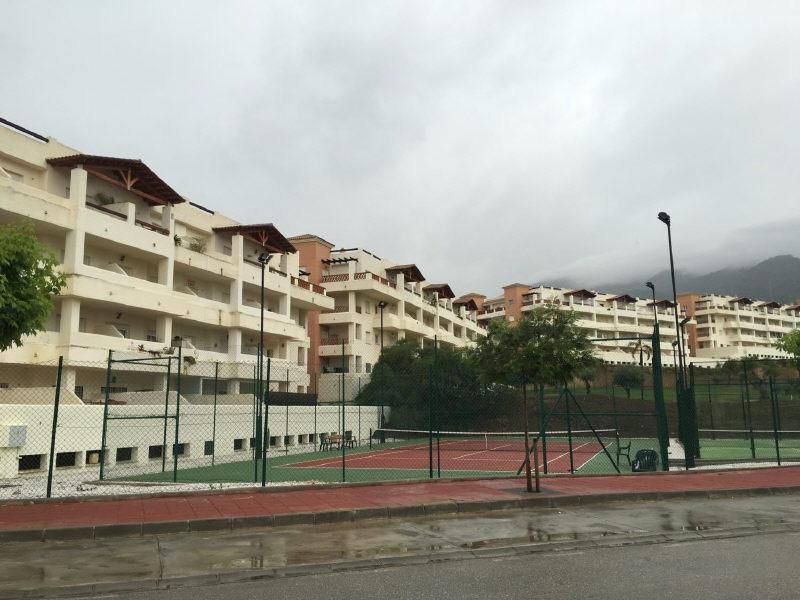 Vista exterior de Garatge en venda en Benalmádena