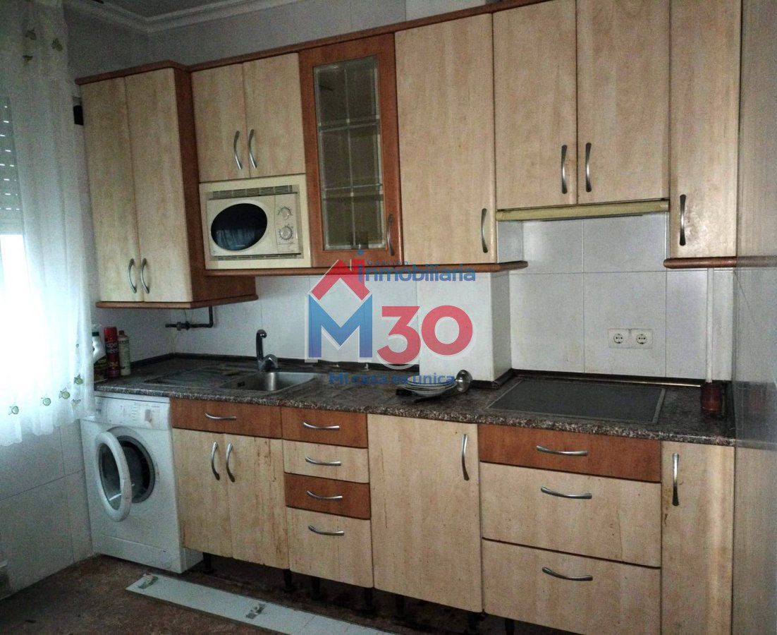 Cuina de Pis en venda en Miranda de Ebro amb Calefacció i Parquet