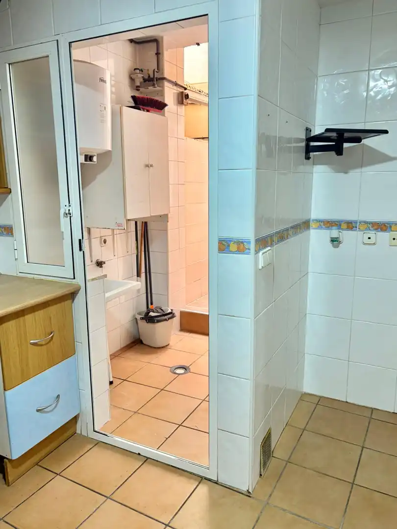 Badezimmer von Wohnungen zum Verkauf in Alcantarilla mit Klimaanlage, Abstellraum und Möbliert
