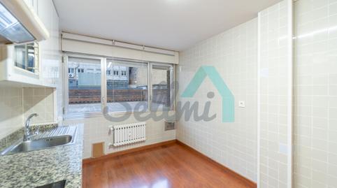 Foto 2 de Planta baja de alquiler en Catedrático Miguel Traviesas, Plaza de América, Asturias