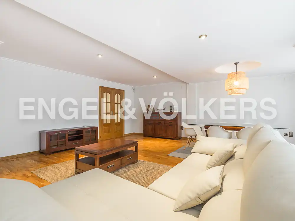 Sala d'estar de Pis de lloguer en Valencia amb Aire condicionat, Calefacció i Parquet