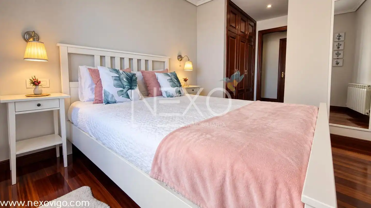 Habitación de Piso en venta en Vigo  con Calefacción, Parquet y Trastero