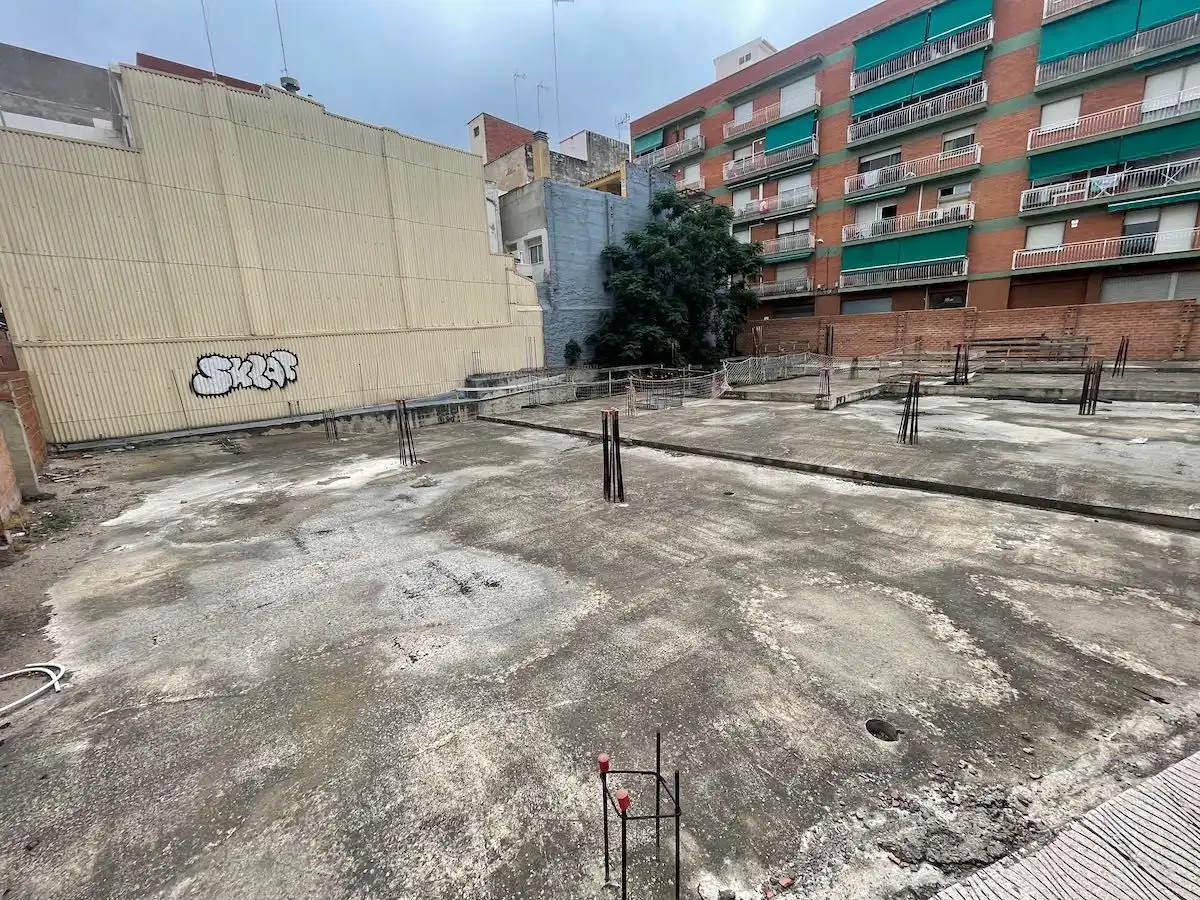 Außenansicht von Gebäude zum Verkauf in Reus