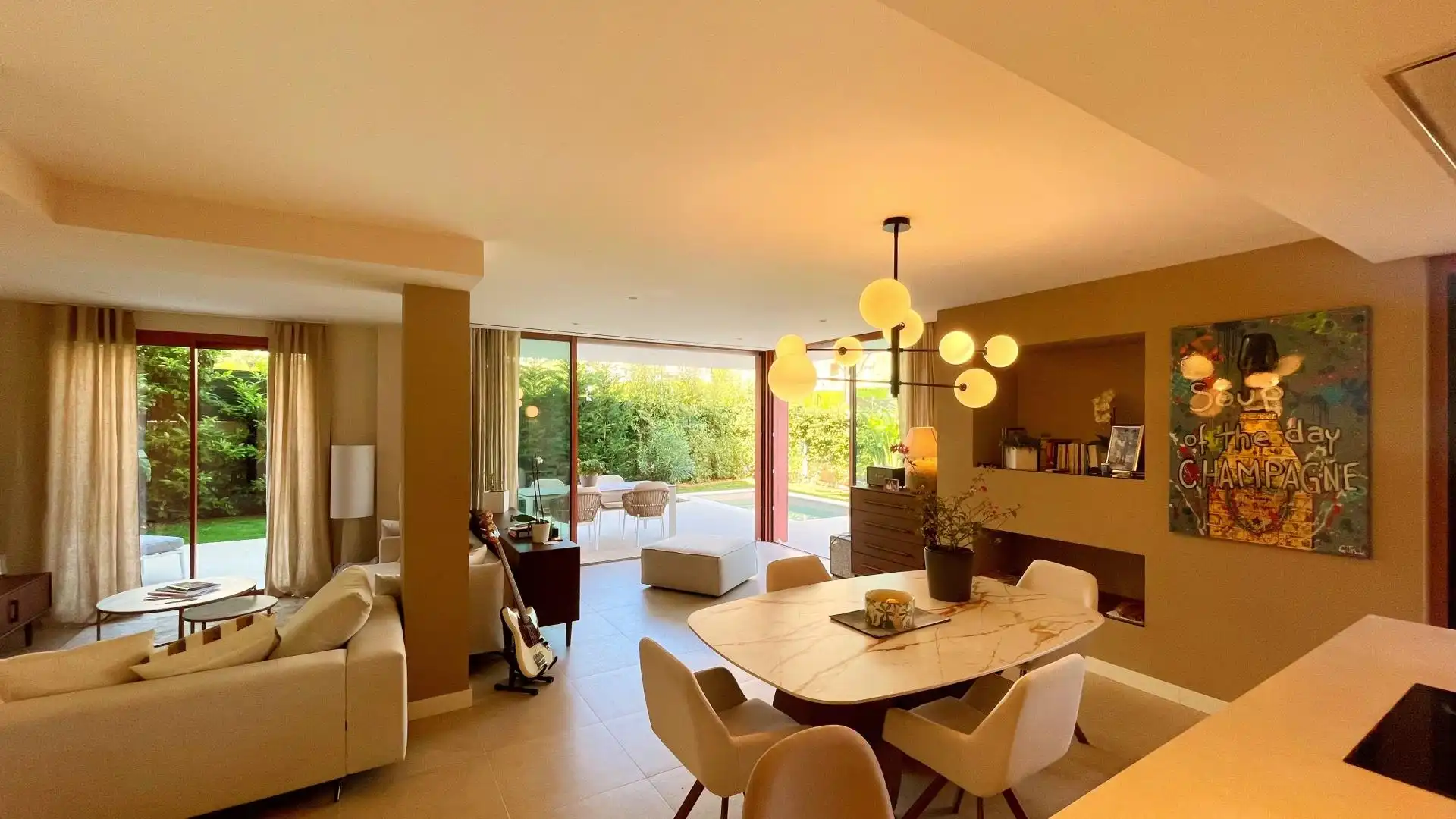 Comedor de Piso en venta en  Palma de Mallorca con Aire acondicionado, Terraza y Piscina