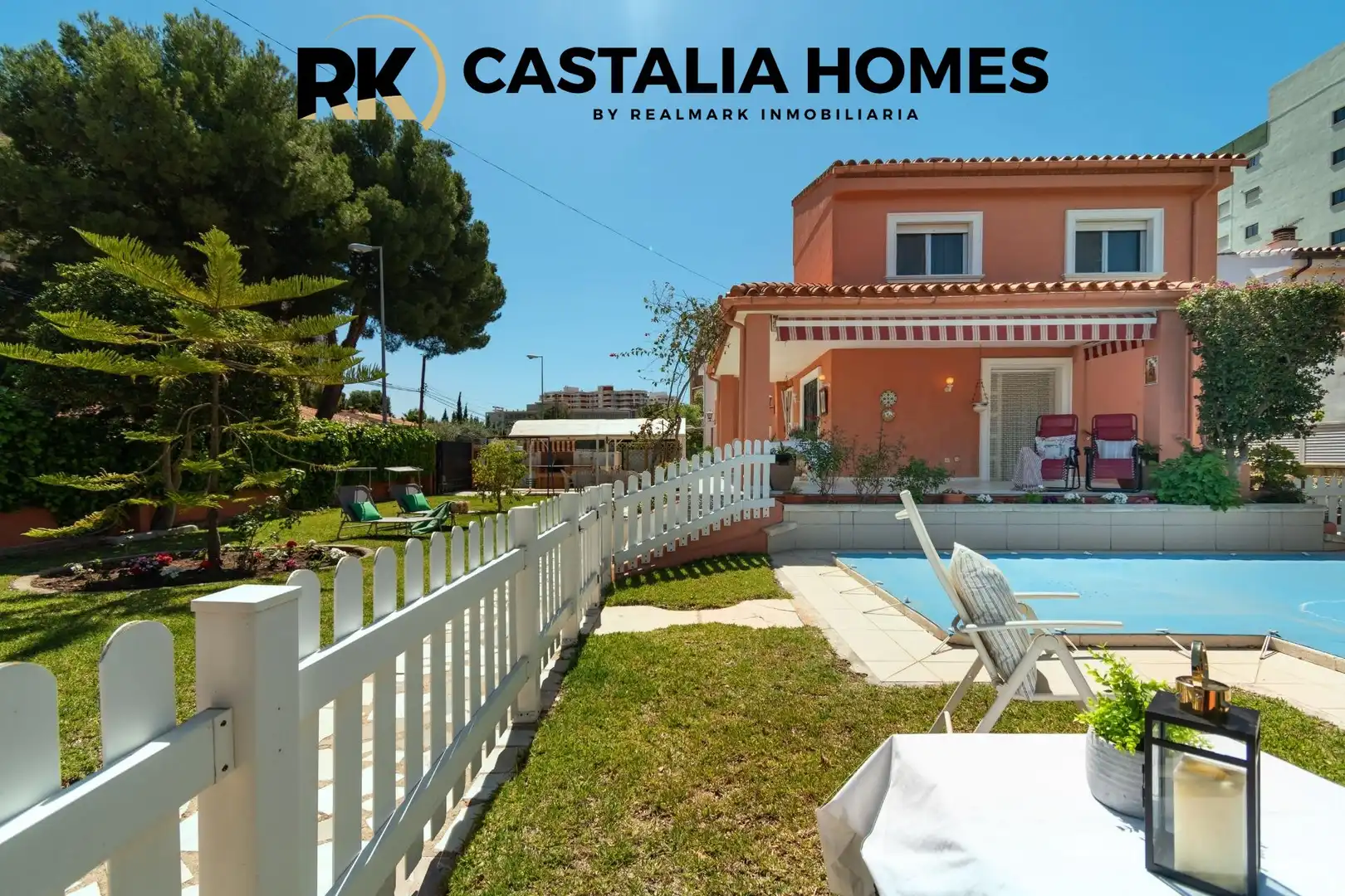 Vista exterior de Casa o chalet en venta en Benicasim / Benicàssim con Calefacción, Jardín privado y Terraza