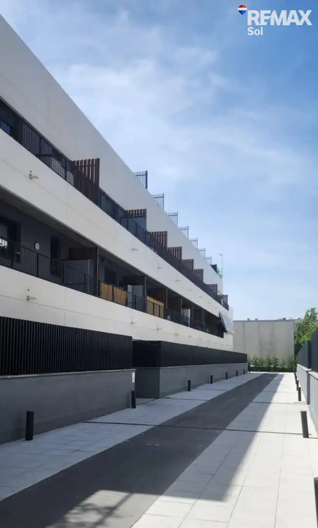 Exterior view of Study for rent in San Sebastián de los Reyes  with Air Conditioner and Community pool