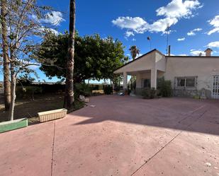 Vista exterior de Casa o xalet en venda en Elche / Elx amb Aire condicionat i Terrassa