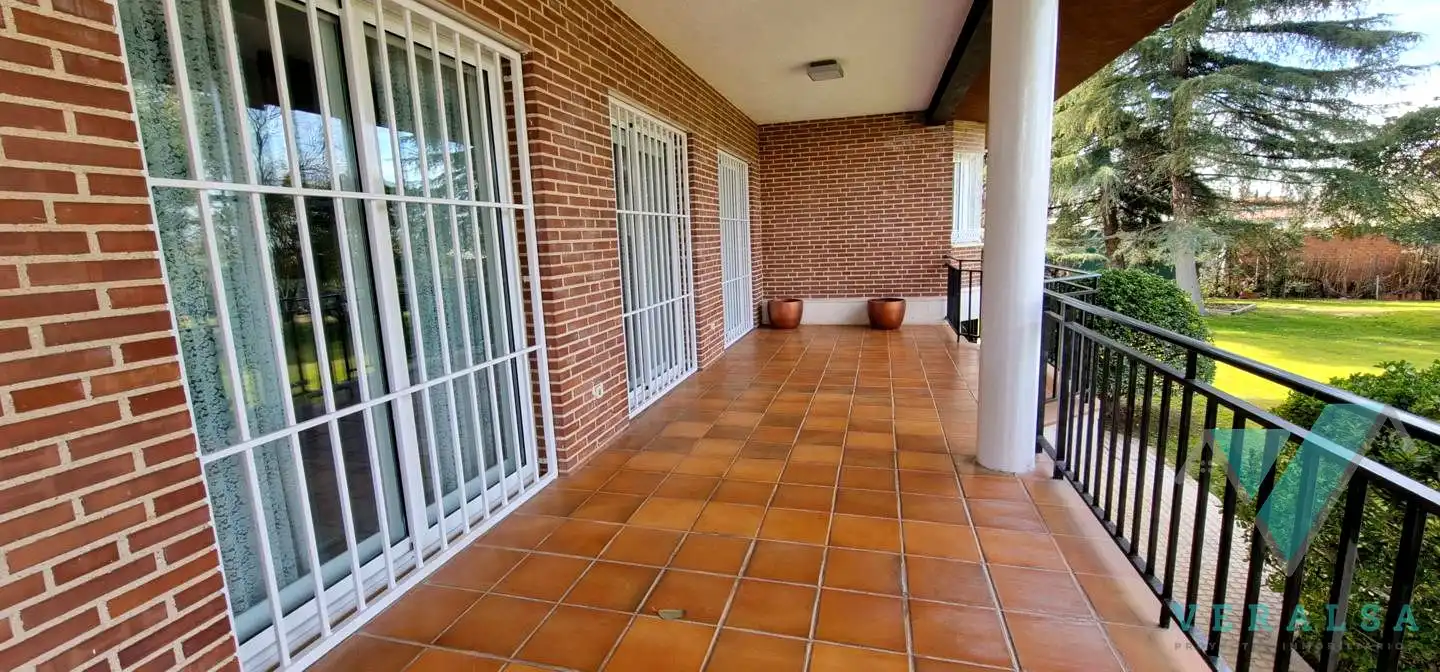 Casa o xalet en venda a Del Bonsái, Prado Norte