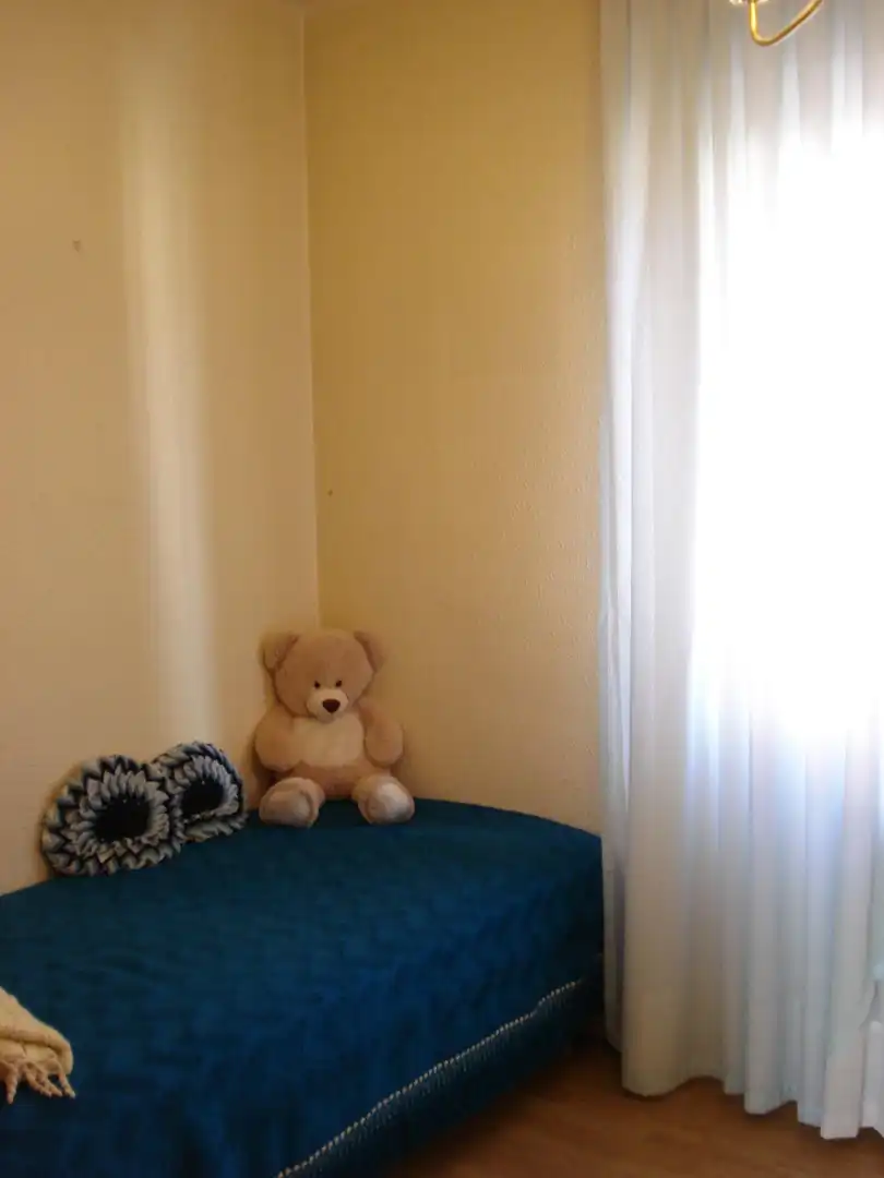 Habitación de Piso en venta en  Pamplona / Iruña con Balcón
