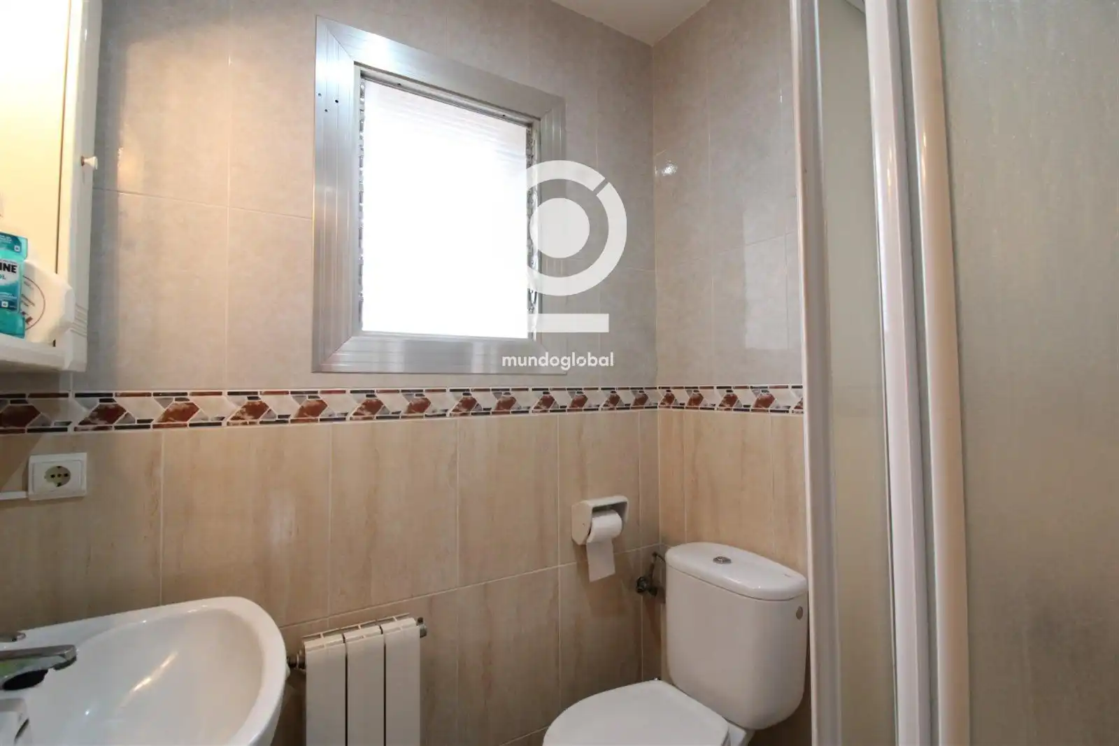 Baño de Casa adosada en venta en Cunit con Aire acondicionado, Calefacción y Terraza