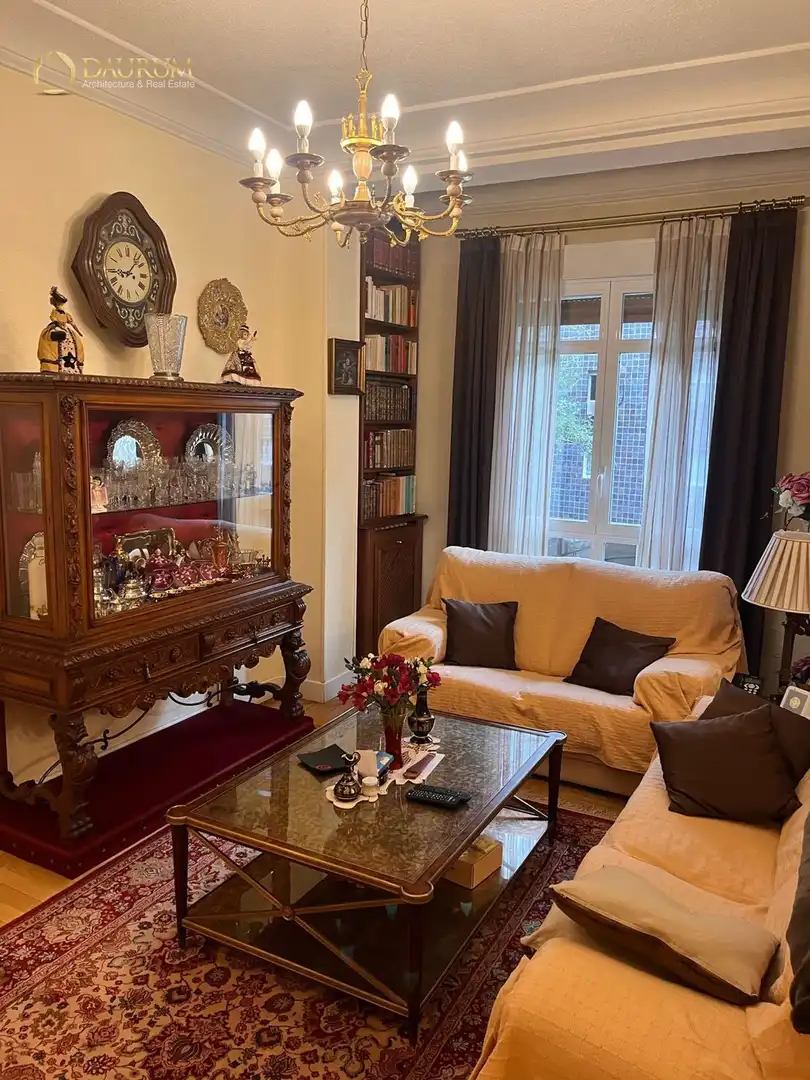 Flat with lift for sale in Doce de Octubre