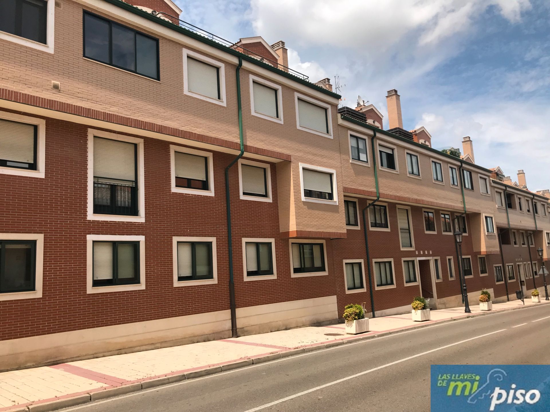 Vista exterior de Pis en venda en Zaratán amb Calefacció, Parquet i Terrassa