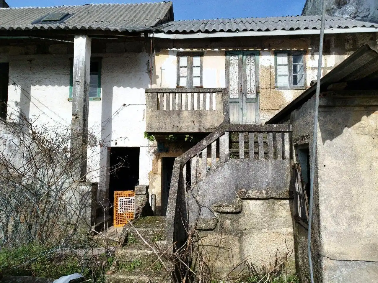 Vista exterior de Casa o xalet en venda en Pontevedra Capital  amb Jardí privat