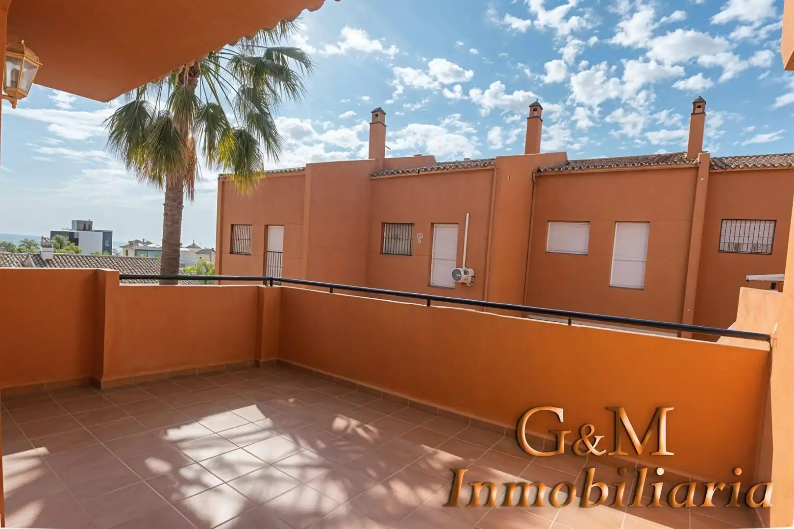 Terrassa de Casa adosada en venda en Benalmádena amb Terrassa, Traster i Piscina comunitària
