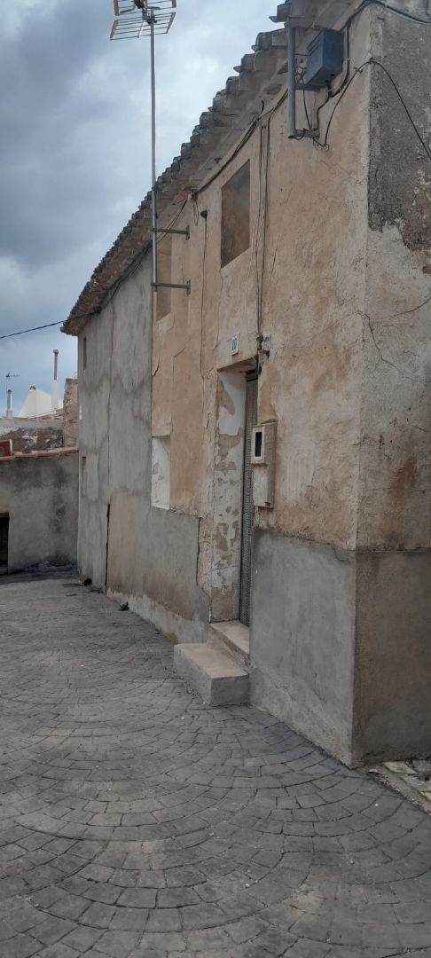 Exterior view of Single-family semi-detached for sale in Alcóntar  with Furnished
