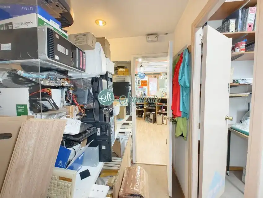 Commercial properties for rent in Segovia  with Air Conditioner