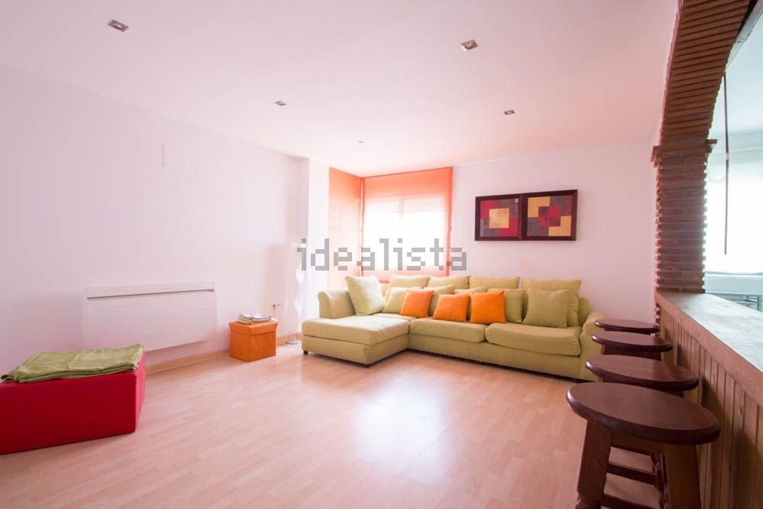 Living room of Flat to rent in Churriana de la Vega  with Air Conditioner and Heating