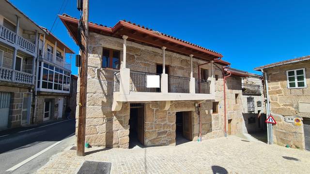 Casa adosada en Venta en N/A en San Cibrao das Viñas