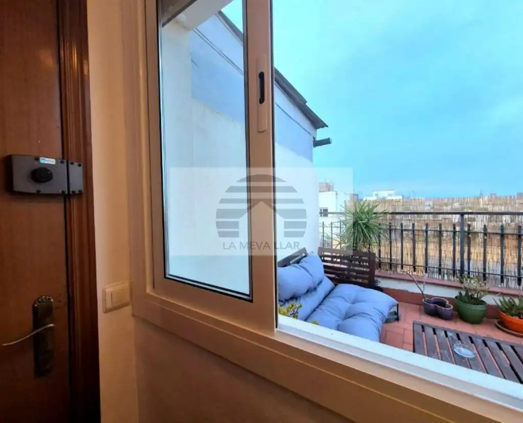 Terrasse von Wohnung zum Verkauf in  Barcelona Capital mit Klimaanlage und Terrasse