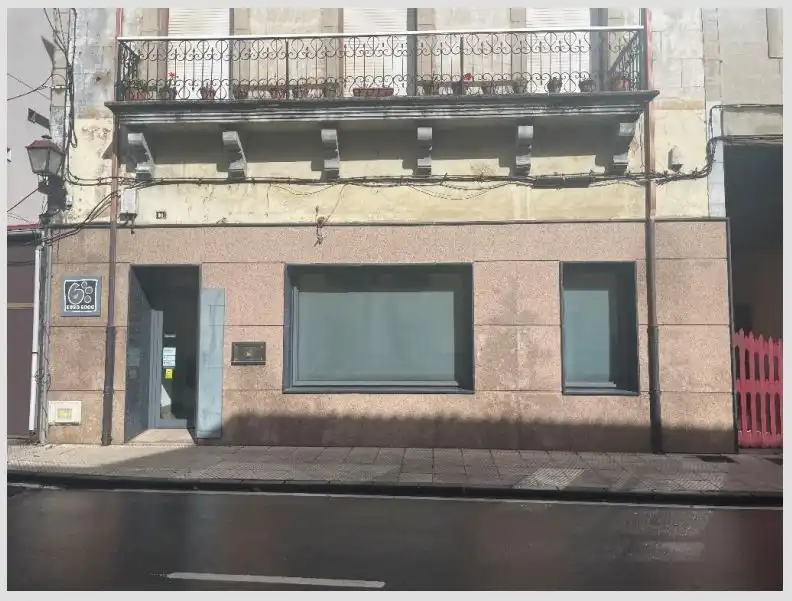 Vista exterior de Local en venta en Allande