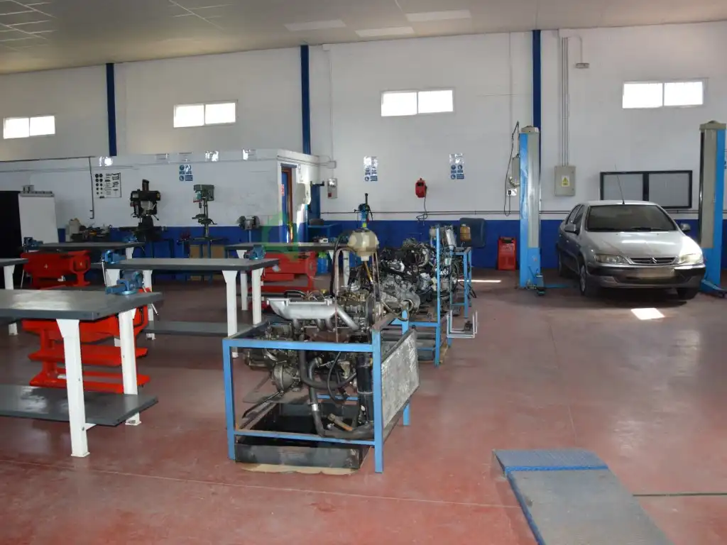 Nau industrial en venda en Badajoz